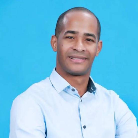 Diez buscan la alcaldía de David