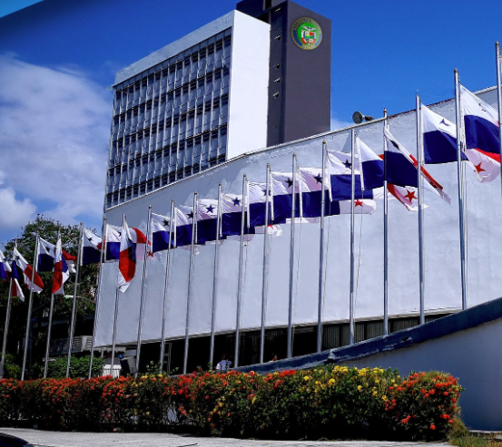 Reglamento interno y bioetanol, las leyes pendientes