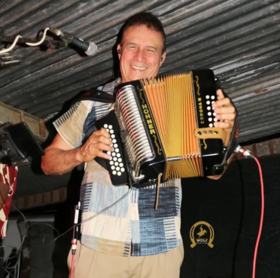 Edwin Martínez apuesta por mantener la cumbia