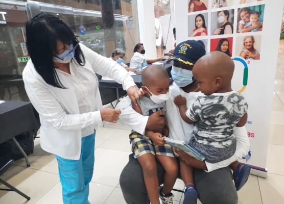 Este domingo realizarán jornada de vacunación en Los Andes Mall y Metro Mall