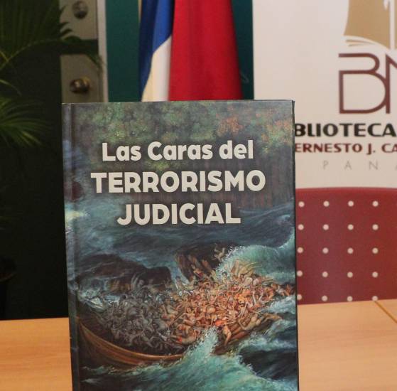 Relato de la dictadura y democracia panameña