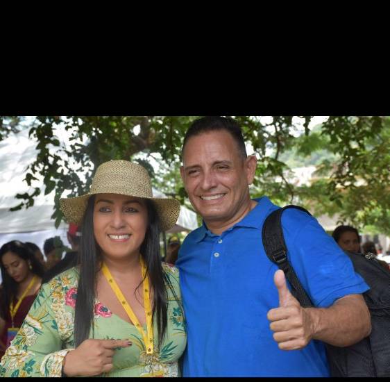 Artista Yeyny Santamaría: La maestra del acordeón