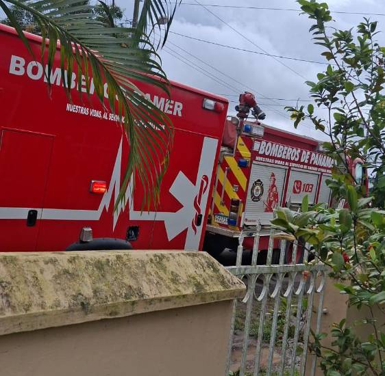 Bomberos: desperfecto eléctrico originó incendio en el edificio Albertina