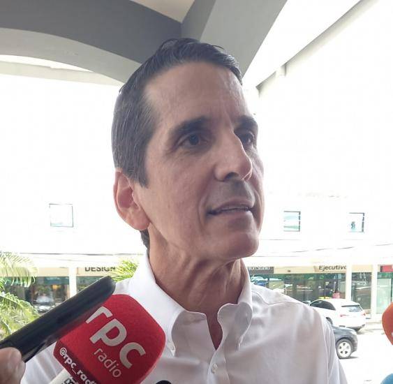 PP en conversaciones con Roux y Blandón