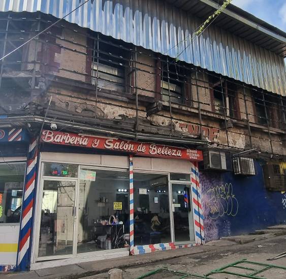 Alcaldía de Panamá inicia el proceso de restauración de fachadas de edificios en la Avenida Central