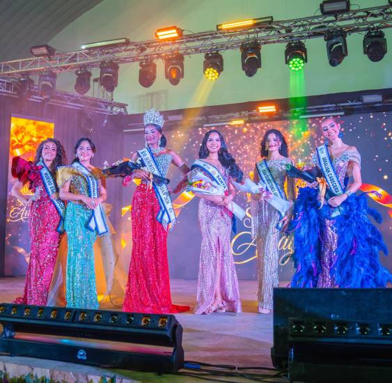 Erika Bedoya conquista la corona del Señorita Arraiján 2026