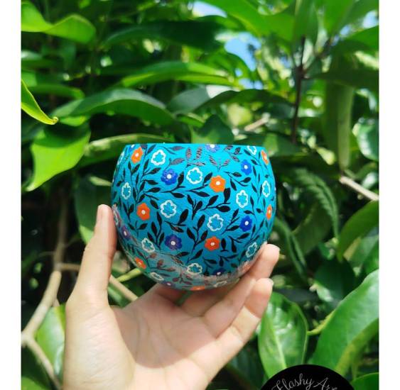 Flashy Arts By Caro, un emprendimiento que personaliza totumas con arte panameño