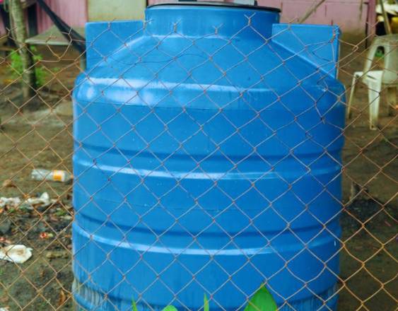 Instalan tanques para suministrar agua en Las Garzas