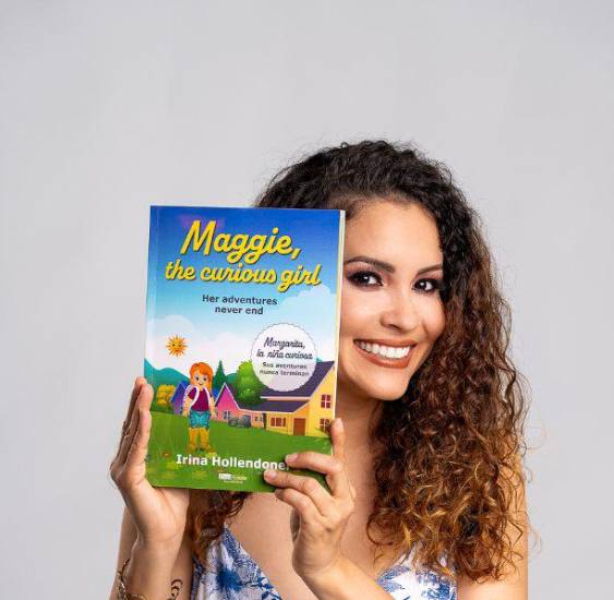 Cortesía | Irina Hollendoner con su obra.