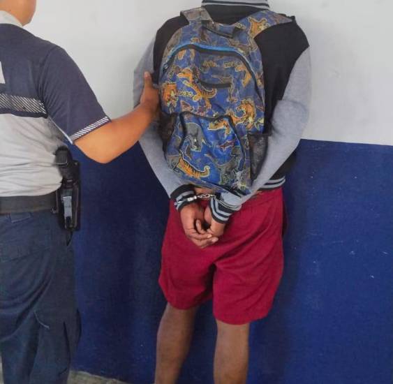 La Policía aprehende a ciudadano venezolano por supuestos delitos en Colón