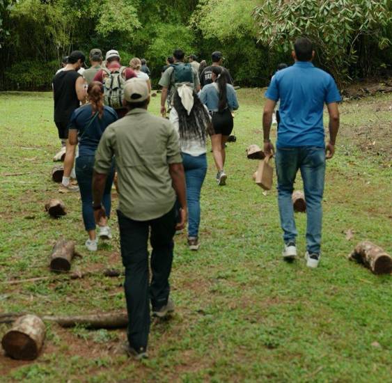 Summit inaugura sendero “Susurro del Bosque”