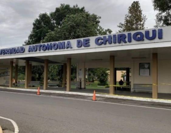 ML | La Universidad Autónoma de Chiriquí (UNACHI).