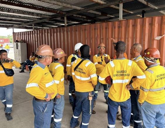 ML | Los obreros del Suntracs que trabajan en la construcción en el proyecto del Cuarto Puente.