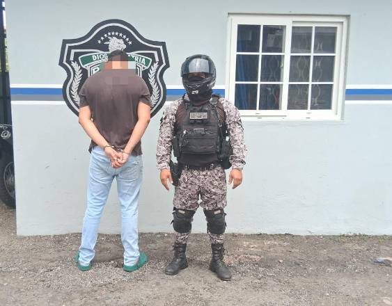 ML | Capturado en Penonomé, tras ubicar presunta sustancia ilícita en su vehículo.