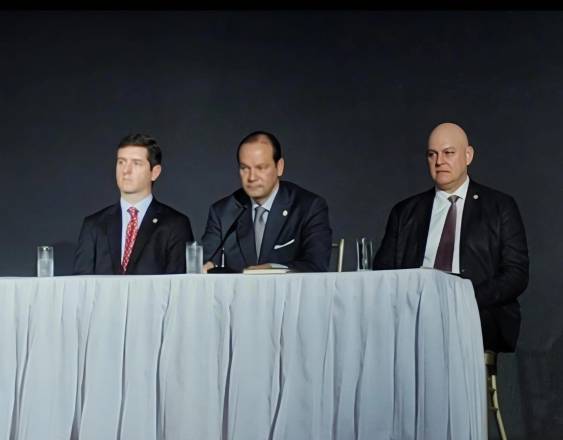 Canciller Javier Martínez-Acha destaca impacto del Foro Económico Internacional del CAF en la economía panameña