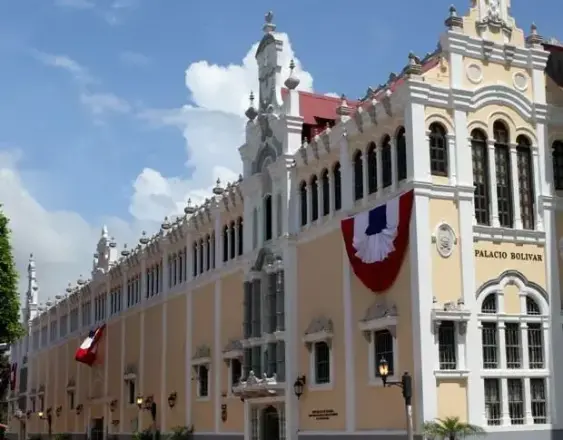 ML | El Palacio Bolívar.