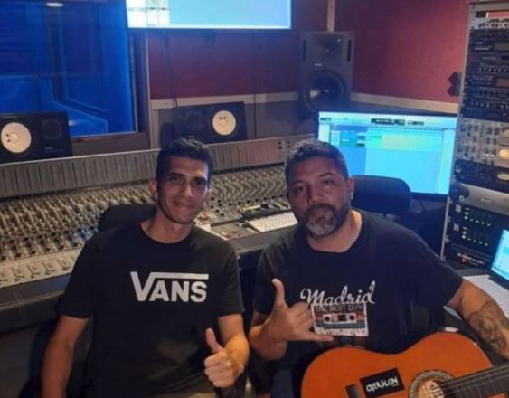 Cortesía | El baterista Mario Botello junto a Jaime Santos.