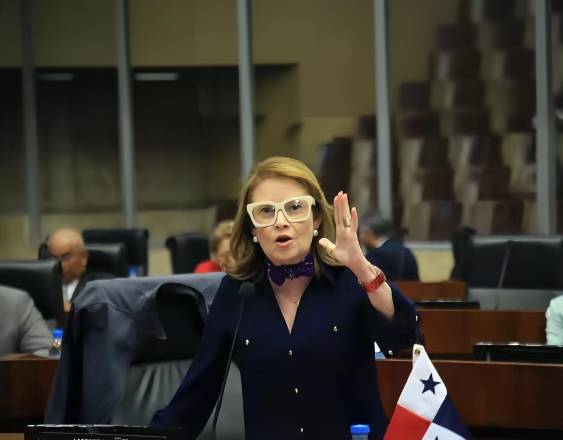 No voy a renunciar, advierte diputada Paulette Thomas
