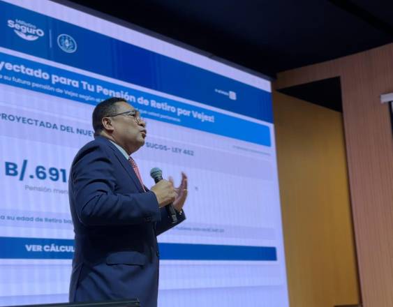 ML | El director de la Caja de Seguro Social Dino Mon durante la presentación de “Mi Retiro Seguro”.