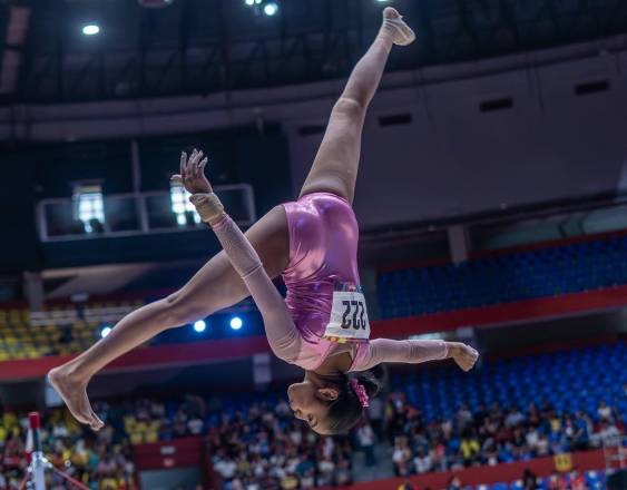 ML| La gimnasta Aylin Goon Lan.
