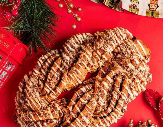 ML | La rosca pecans de @cinnabonpanama, también tienen glaseada y clásica de canela. Se pueden encontrar en Albrook Mall, Metromall.