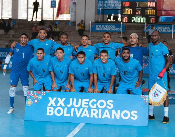 Cortesía | Jugadores de la selección nacional de futsal masculino de Panamá, en los Juegos Bolivarianos 2025, en Perú.