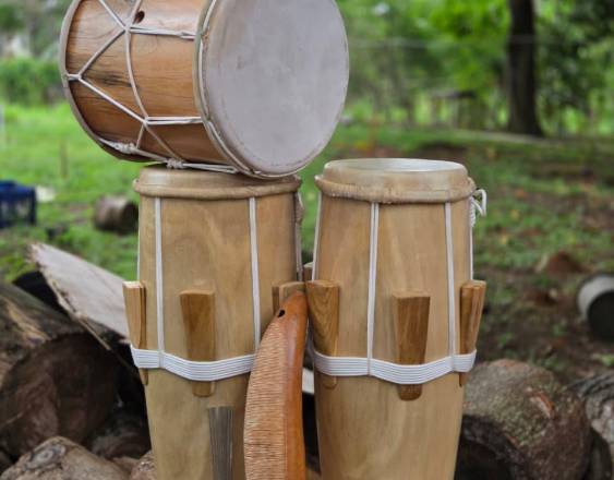 ML | Algunos de los instrumentos que realiza Rubén Almanza.