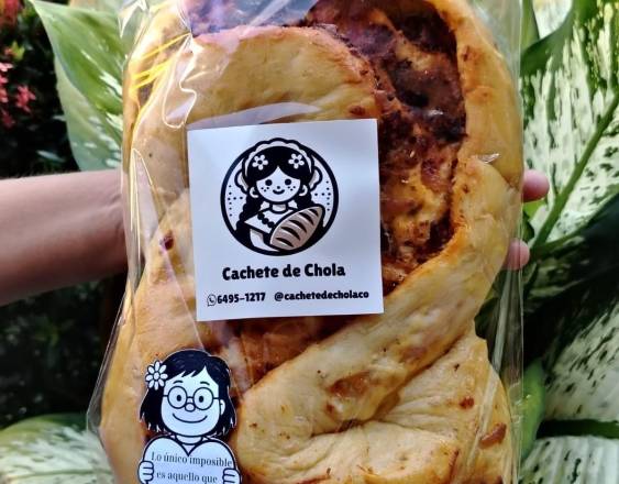 Cortesía | Pan en forma de moña realizado por la emprendedora.