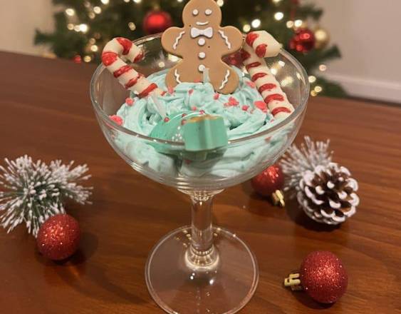 Cortesía | Vela Gingerbread Cookies elaborada por Emilia Howell.