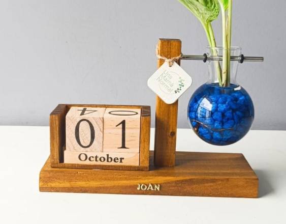 Cortesía | Un recordatorio de hidroterrario con grabado de fecha.