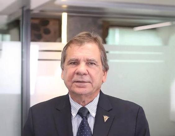 ML | Walter Luchsinger, candidato a la presidencia de la APEDE.