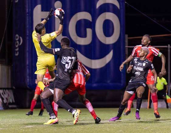 Cortesía | Duelo entre el CAI y Unión Coclé, en la Liga PROM, en el Estadio Agustín ‘Muquita’ Sánchez.