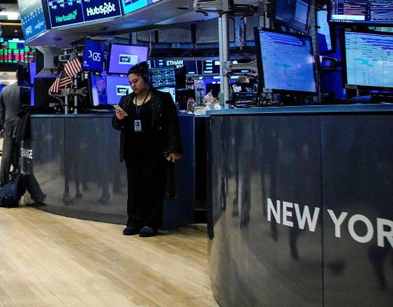 Wall Street cierra a la baja a la espera de las cifras de inflación de EEUU
