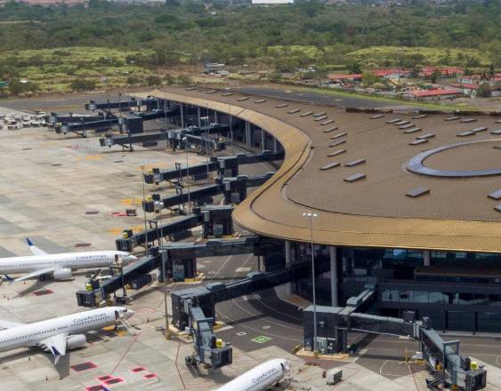 Tocumen alcanza la máxima calificación crediticia paAAA con perspectiva estable