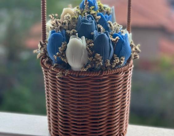 Cortesía | Velas en forma de tulipanes realizados por Zambrano.