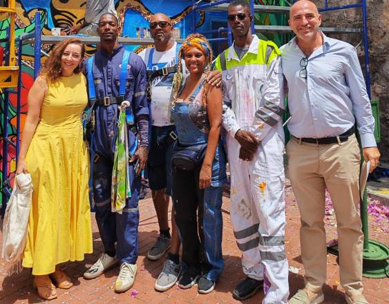 ML | Pintores del mural.