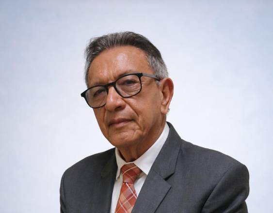 Cortesía | Profesor de historia Denis Javier Chávez, aspirante a rector de la Universidad de Panamá.