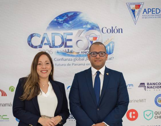 ML | Maru Gálves, de Cobre Panamá y el líder de APEDE Colón.