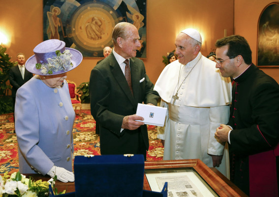 Papa resalta la dedicación del principe Felipe al matrimonio y la familia