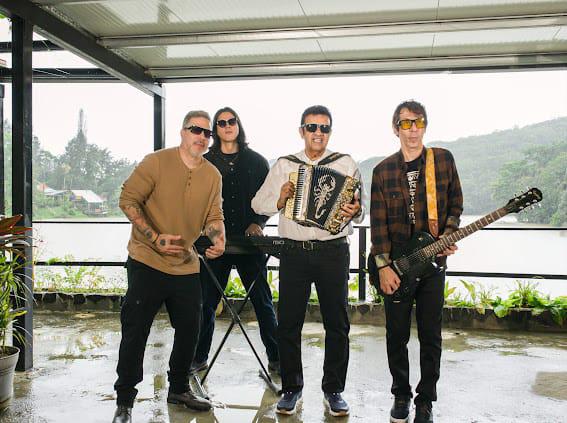 Regraban un tema clásico del típico