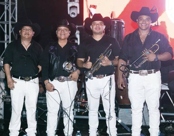 ML | Miembros del Grupo Aventurero .
