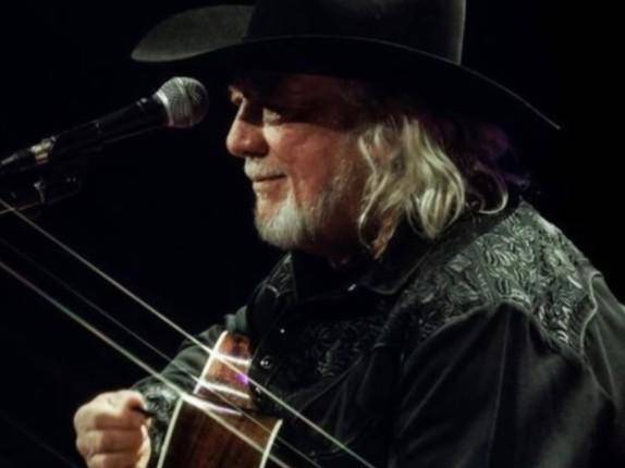 Muere a los 71 años John Anderson, figura del country estadounidense