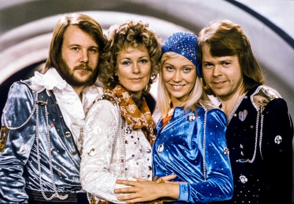Las leyendas de ABBA pasan el relevo con un concierto de avatares de última generación