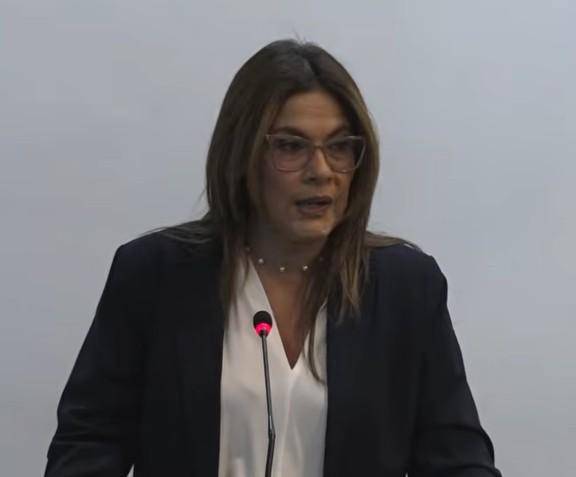 En pausa las reformas a la carrera administrativa