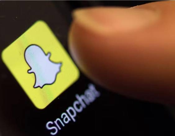 La Comisión Europea investiga a Snpachat por problemas de exposición de menores, acoso sexual y productos ilegales