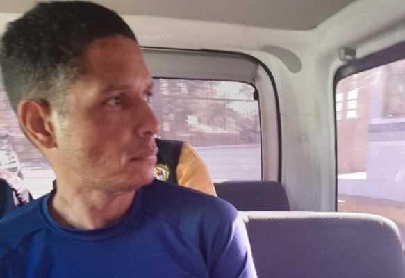 Gilberto Ventura llega a la sede de la Policía en la ciudad de Panamá