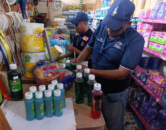 ACODECO alerta por venta de productos vencidos