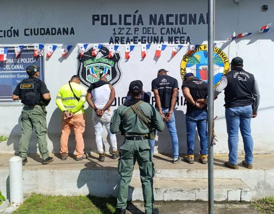 MiAmbiente aprehende a cinco personas y retienen dos camiones por quema ilegal de basura en Cerro Patacón