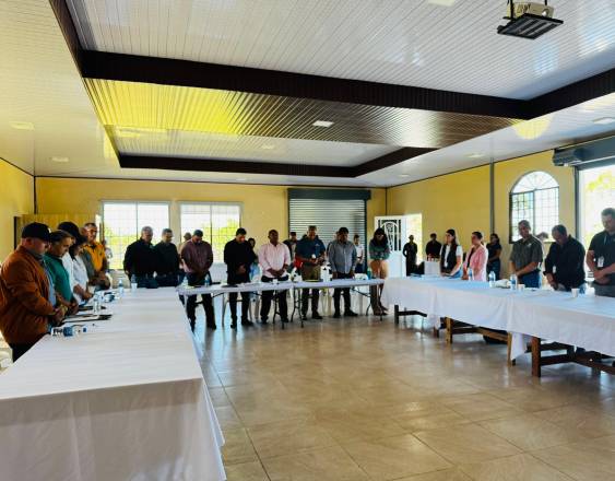 MiAmbiente pone en marcha plan para Paso Ancho