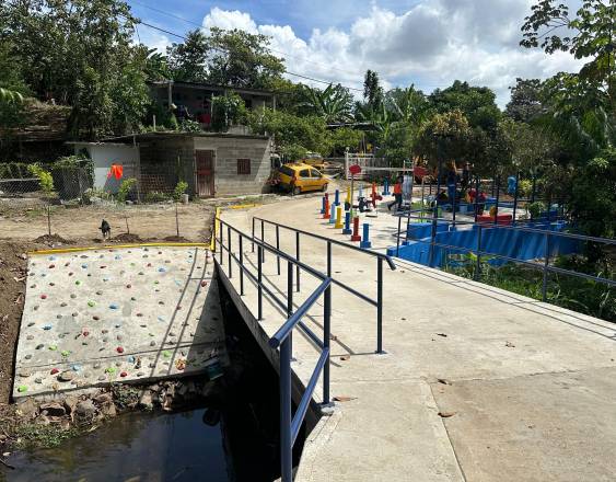 Realizan mejoras viales en el distrito capital